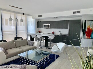 55 SW 9th St Unit 2706, Miami, FL 33130