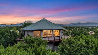 272 Camino Tres Arroyos, Santa Fe, NM 87507