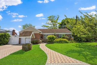 1037 Chestnut St, Valley Stream, NY 11580