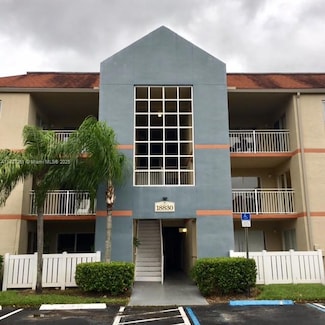 18830 NW 57th Ave Unit 301, Hialeah, FL 33015