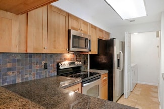 3022 Alcazar Place Unit 302, Palm Beach Gardens, FL 33410