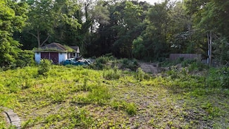 10 Nelson Ave, Blue Point, NY 11715