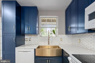 2833 S Wakefield St Unit C, Arlington, VA 22206