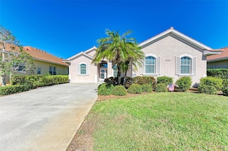 620 Lakescene Dr, Venice, FL 34293