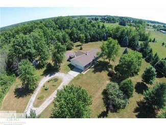 8202 Rossman Hwy, Dimondale, MI 48821