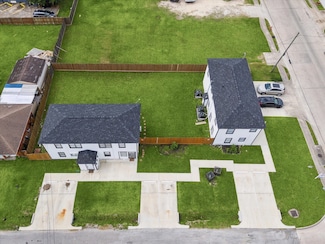 904 Beverly Ave 1009 Witter St, Pasadena, TX 77506
