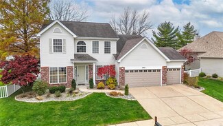 3042 Cambridge Pointe Dr, Saint Louis, MO 63129