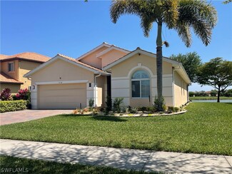 1510 Birdie Dr, Naples, FL 34120