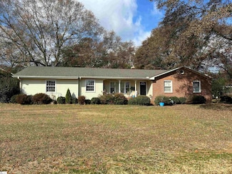 306 Thelma Dr, Mauldin, SC 29662