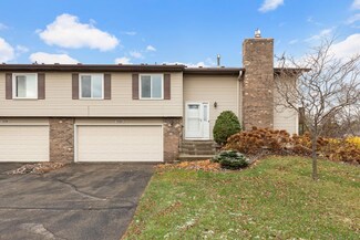 10384 Balsam Ln, Eden Prairie, MN 55347