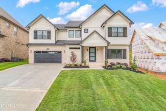 2210 Hickory Crest Ln, Knoxville, TN 37932