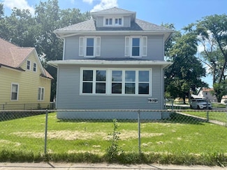 902 S 17th St, Fort Dodge, IA 50501