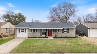 2817 Price Dr, Plano, TX 75074