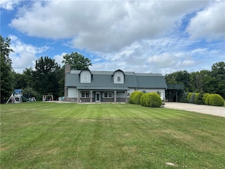 2098 E 2070 Ave, Saint Elmo, IL 62458