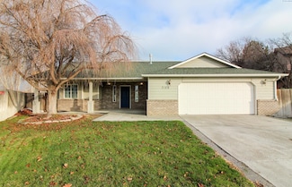 7128 W 3rd Place, Kennewick, WA 99336