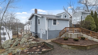12 Overlook Rd, East Weymouth, MA 02189