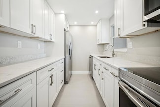 720 Bayshore Dr Unit 702, Fort Lauderdale, FL 33304