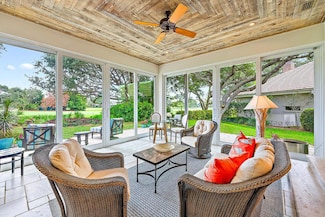 18587 SE Ferland Ct, Jupiter, FL 33469