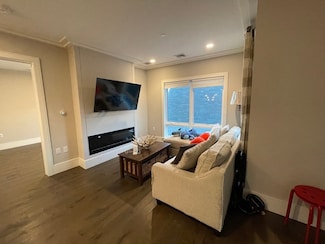 214 Market St Unit 301, Boston, MA 02135