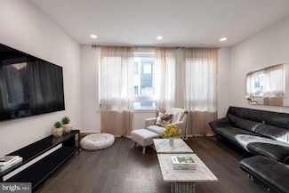 634 N 5th St Unit 18, Philadelphia, PA 19123