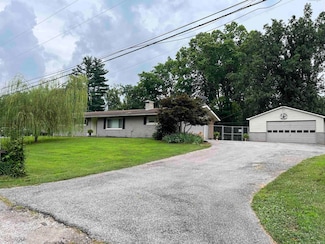 6720 Rosser Dr, Evansville, IN 47712