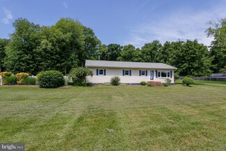 6014 N Main St, Rock Hall, MD 21661