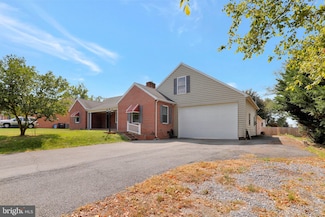 13940 Distant View Dr, Maugansville, MD 21767