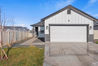 12452 Shadow River St, Caldwell, ID 83607