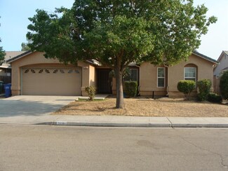2691 Tammy St, Selma, CA 93662