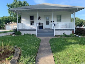 519 E Davis St, Bushnell, IL 61422