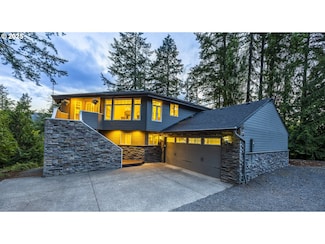 32518 Dillard Rd, Eugene, OR 97405