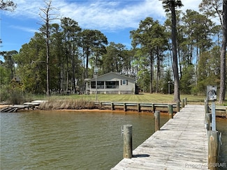 547 Little Oyster Ln, White Stone, VA 22578