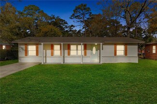 3016 W Curry Dr, Mobile, AL 36605