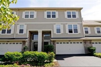 632 Belmont Ln, Carol Stream, IL 60188