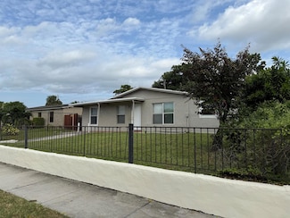 1520 W 11th St, Riviera Beach, FL 33404