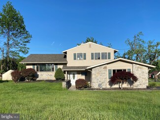 943 Langdon Ave, Horsham, PA 19044