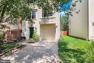2508 Smoketree Ln, Crofton, MD 21114