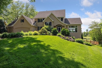 180 Ranchview Ln S, Wayzata, MN 55391