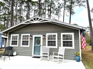 55 Squire Rd, Apalachicola, FL 32320