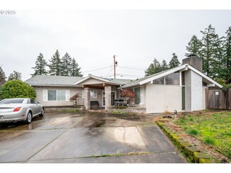 30 NE 125th Place, Portland, OR 97230