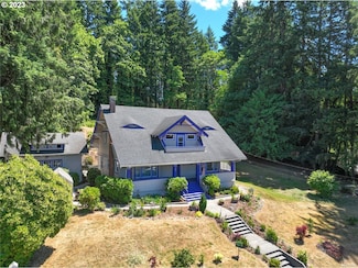 408 SE 2nd St, Winlock, WA 98596