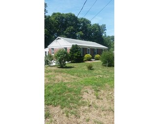74 Oakman St, Turners Falls, MA 01376