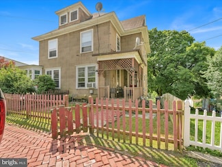 937 Pottsville St, Pottsville, PA 17901