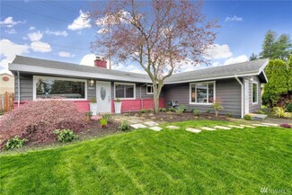 1627 N 196th Place, Shoreline, WA 98133
