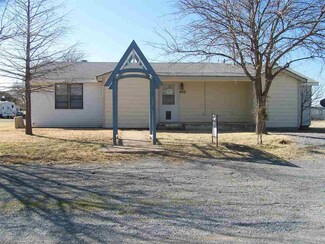 420 Minnesota St, Geronimo, OK 73543