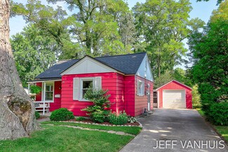 15 E 26th St, Holland, MI 49423
