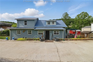 223 Easter Rd, Nitro, WV 25143