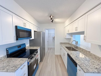 4055 NW Cinnamon Tree Cir, Jensen Beach, FL 34957