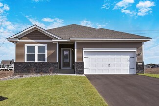 509 Spruce Ct N, Cambridge, MN 55008