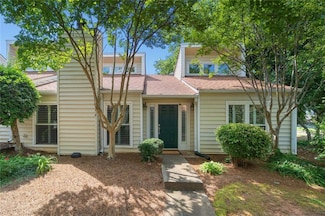 837 Serramonte Dr, Marietta, GA 30068
